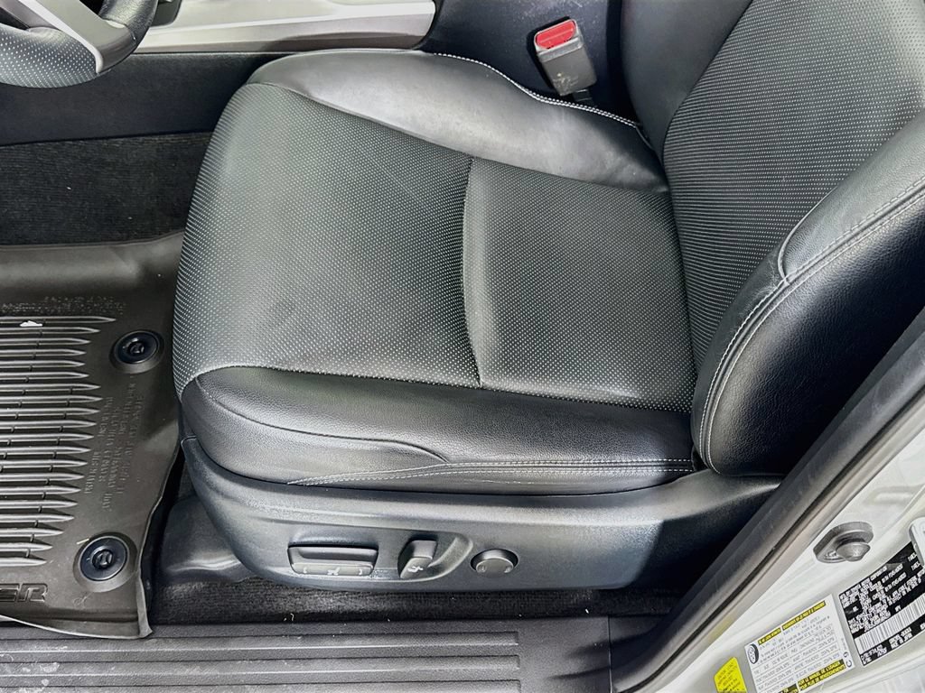 Used 2021 Toyota 4Runner Limited AWD/4WD image 20
