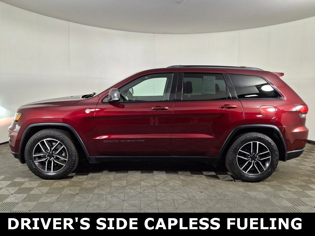 Used 2020 Jeep Grand Cherokee Trailhawk image 2