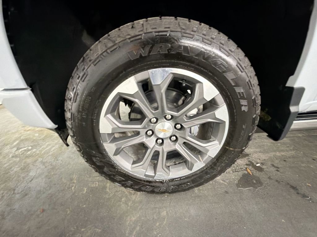 Used 2026 Chevrolet Silverado 1500 High Country w/ Technology Package image 34