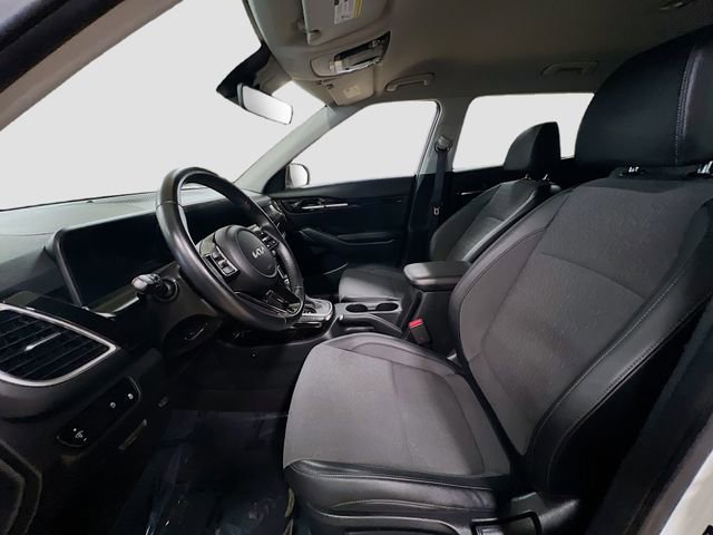 Certified 2024 Kia Seltos S image 21