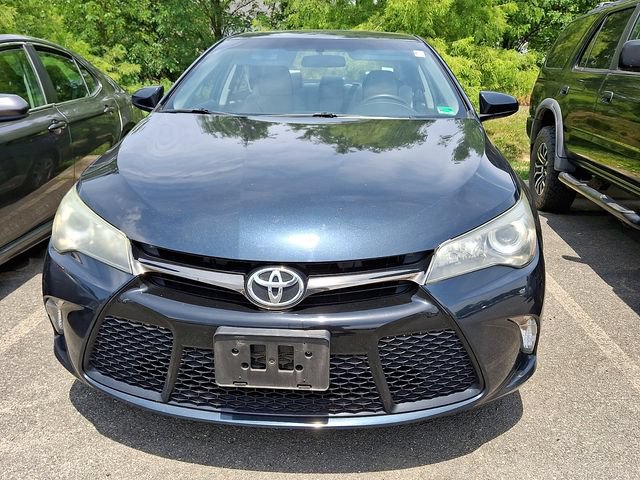 Used 2017 Toyota Camry SE FWD image 3