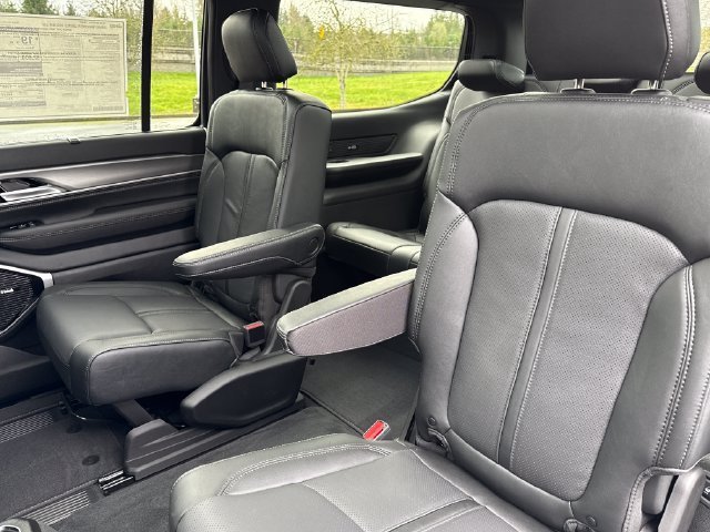 New 2026 Jeep Grand Wagoneer Limited AWD/4WD image 18