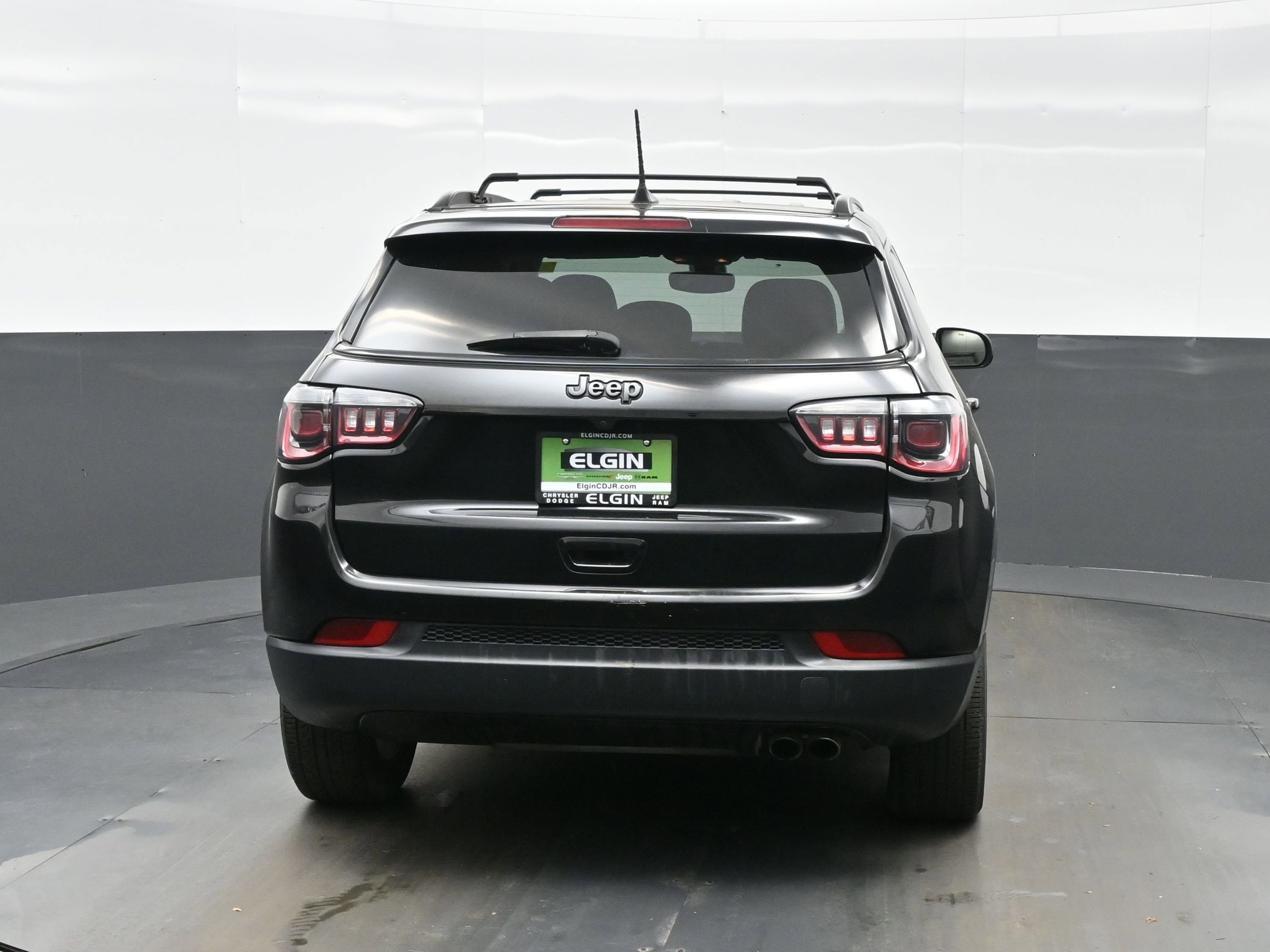 Used 2021 Jeep Compass Latitude FWD image 5