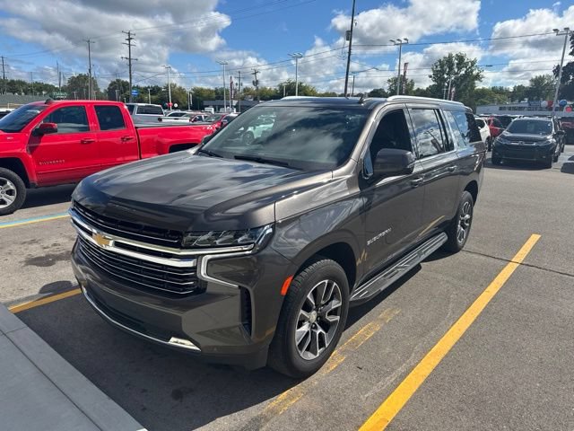 Used 2021 Chevrolet Suburban LT w/ LT Signature Package AWD/4WD image 1