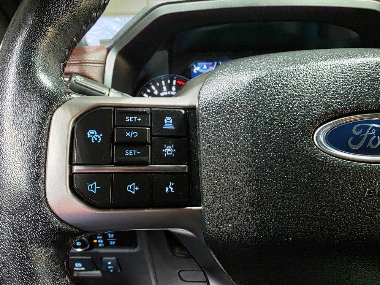 Used 2024 Ford Expedition Max Limited image 33