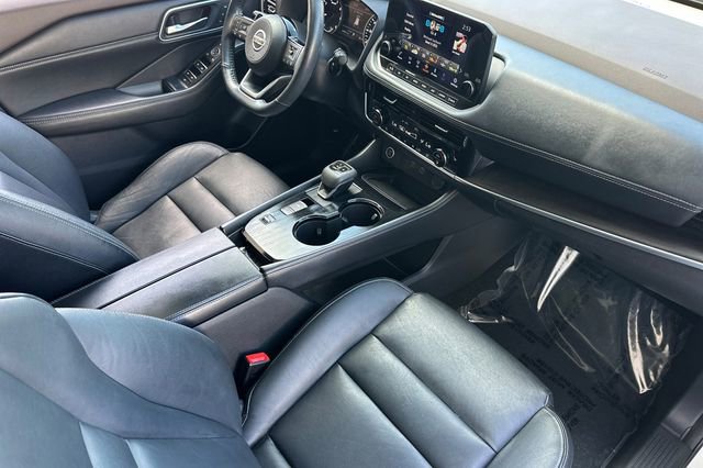 Used 2021 Nissan Rogue SL w/ Premium Package image 15