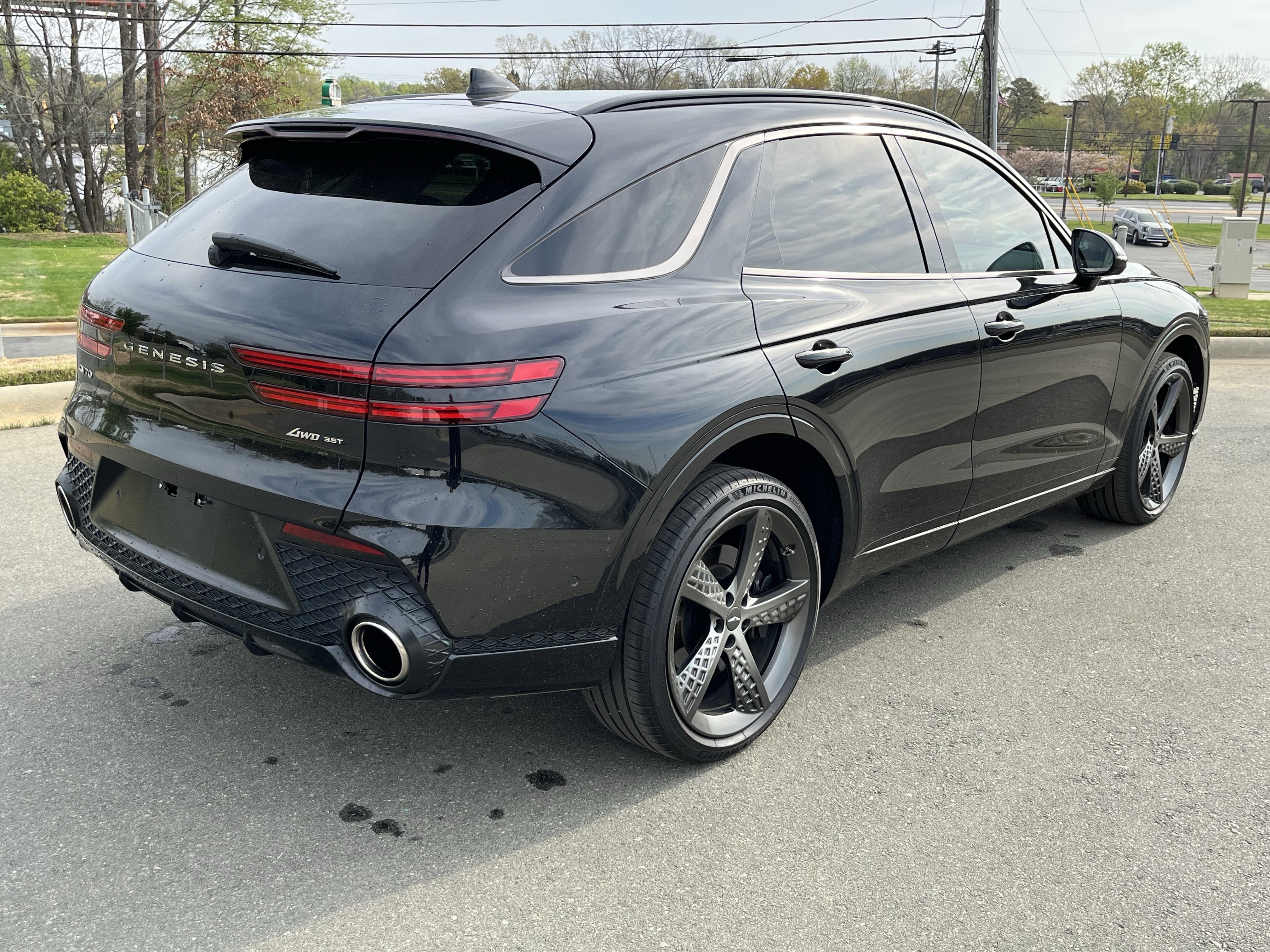 Used 2023 Genesis GV70 3.5T Sport w/ Sport Prestige Package image 8