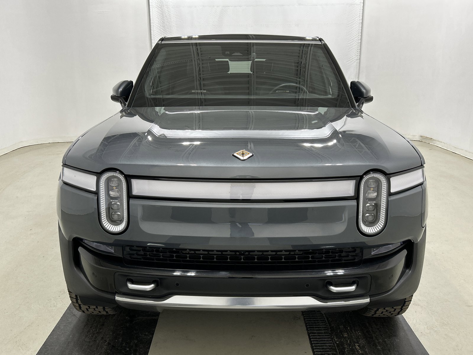 Used 2022 Rivian R1S Launch Edition image 8
