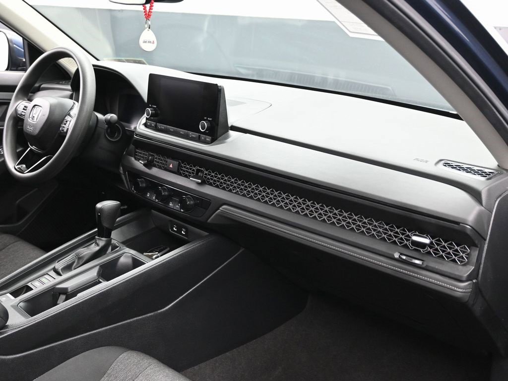 Used 2024 Honda Accord EX image 32