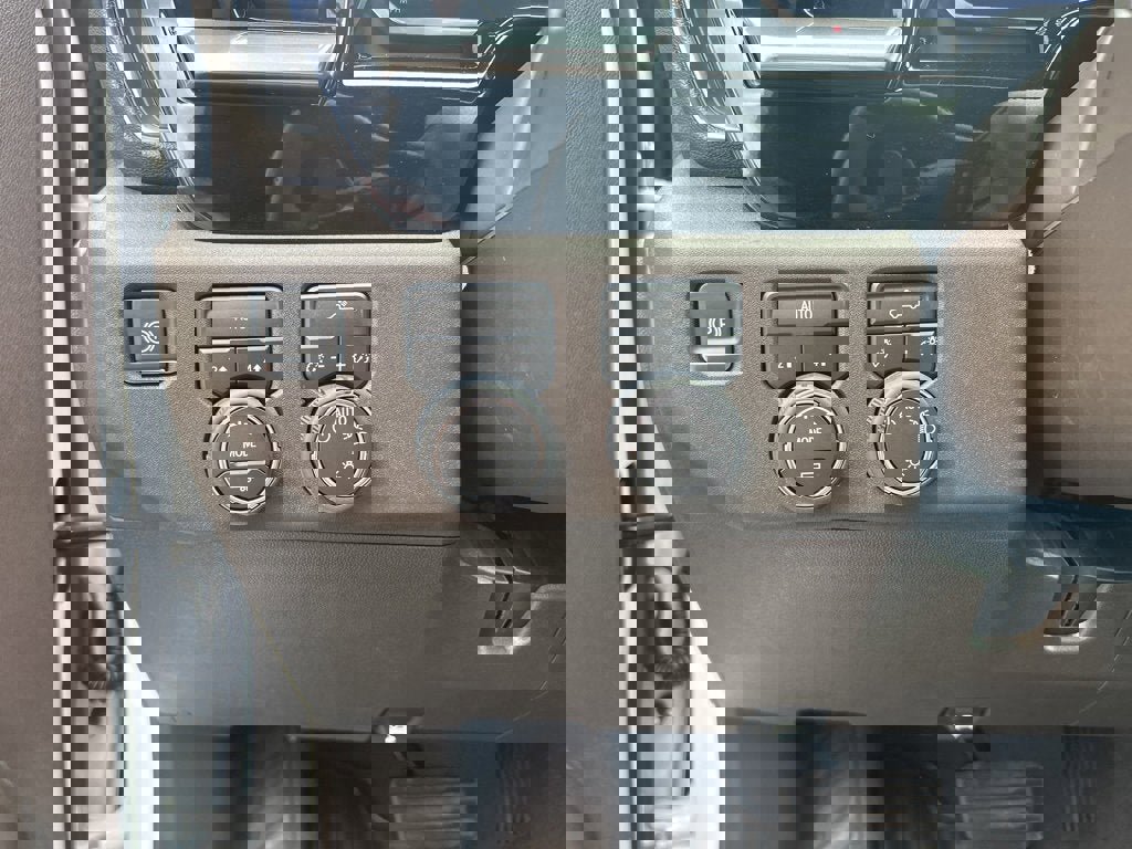 New 2026 Chevrolet Silverado 1500 LT w/ Leather Package image 10