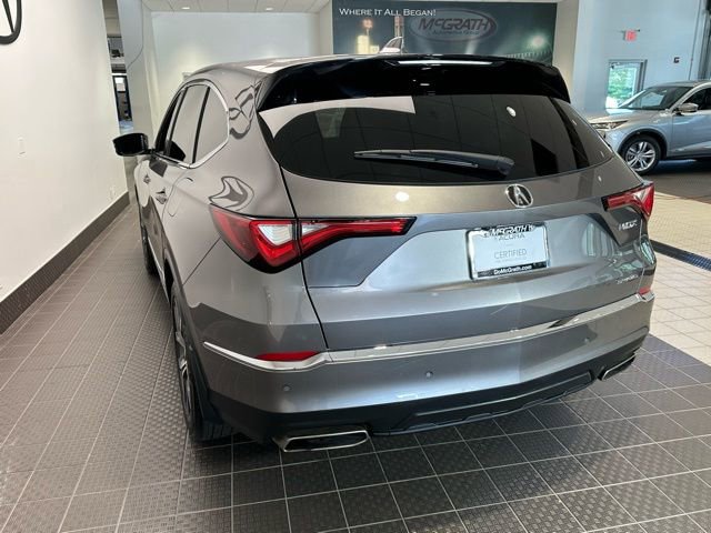Used 2023 Acura MDX SH-AWD w/ Technology Package image 4