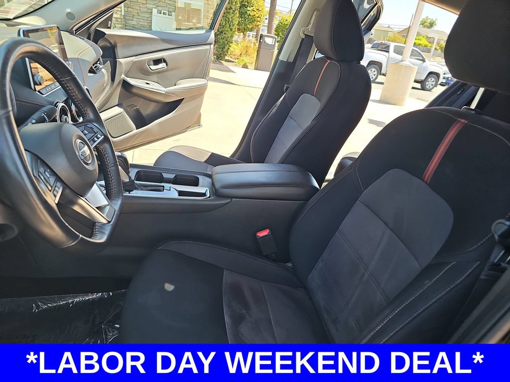 Used 2023 Nissan Sentra SR w/ Midnight Edition Package FWD image 14