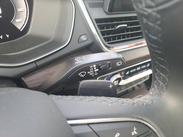 Used 2024 Audi Q5 2.0T Premium Plus w/ Premium Plus Package image 24