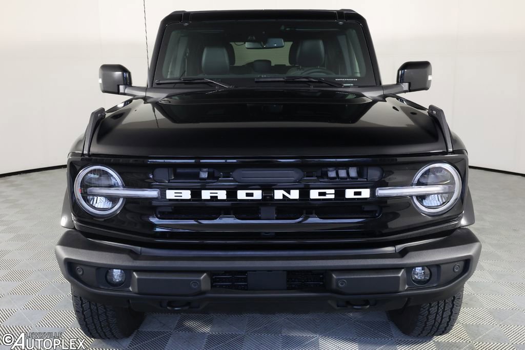 Used 2025 Ford Bronco Outer Banks AWD/4WD image 2