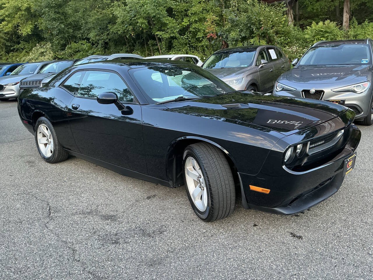 Used 2013 Dodge Challenger SXT RWD image 4
