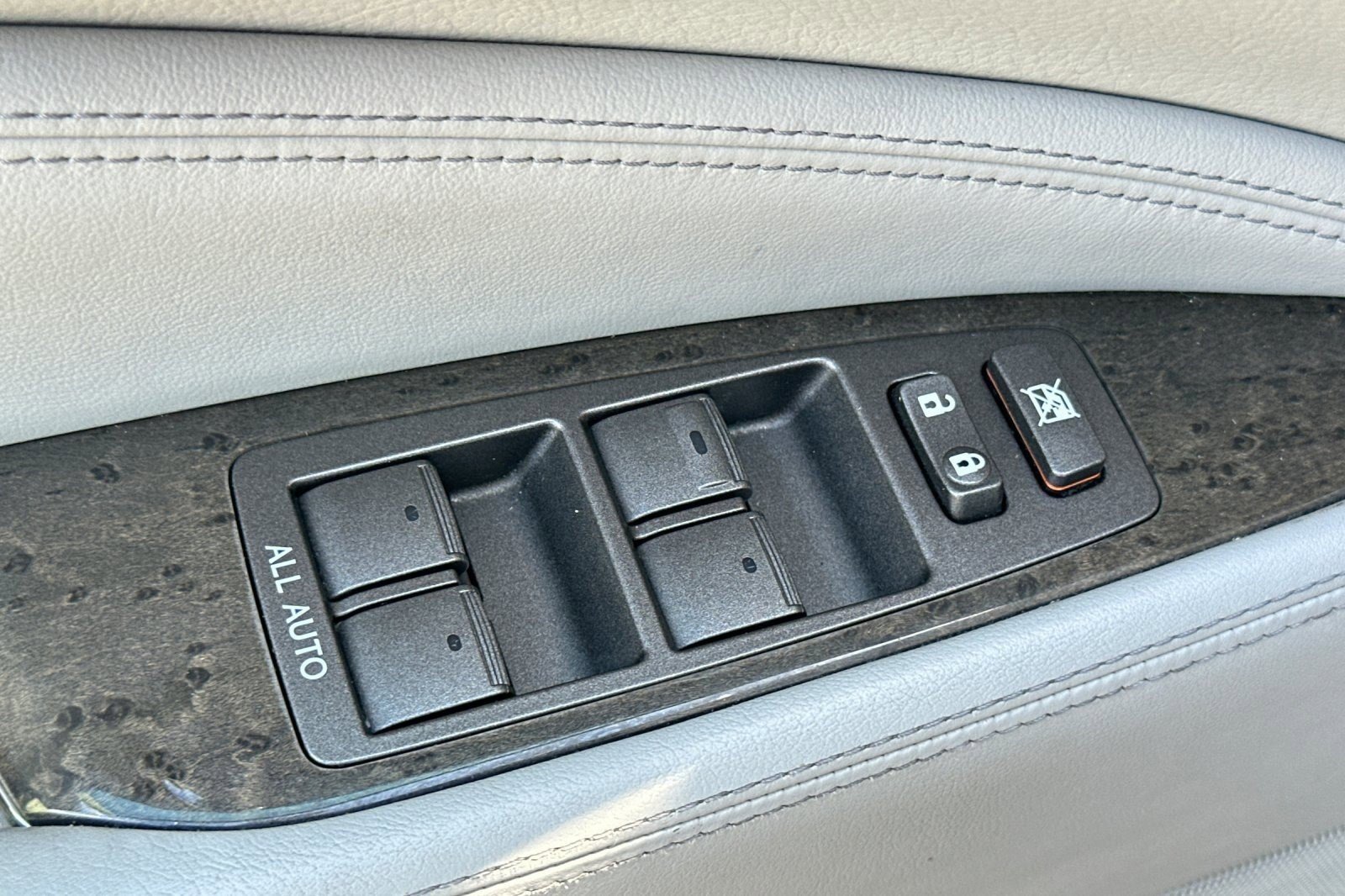 Used 2007 Lexus LS 460 image 13