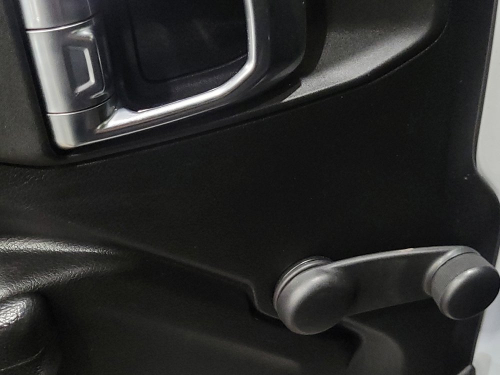 Used 2022 Jeep Wrangler Sport image 27