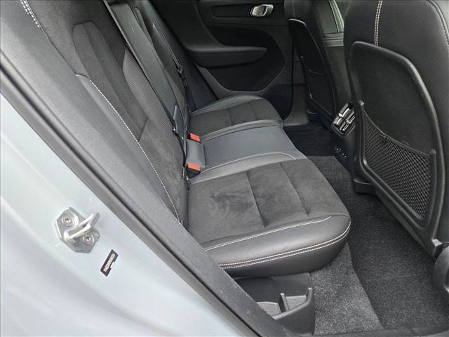 Used 2021 Volvo XC40 P8 Recharge w/ Advanced Package image 19