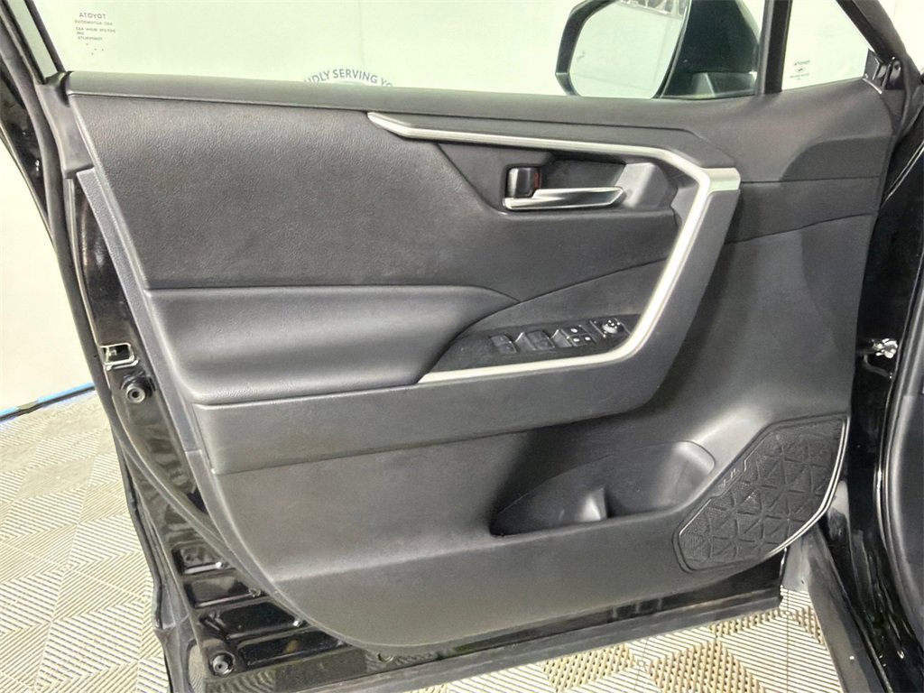 Used 2024 Toyota RAV4 XLE image 10