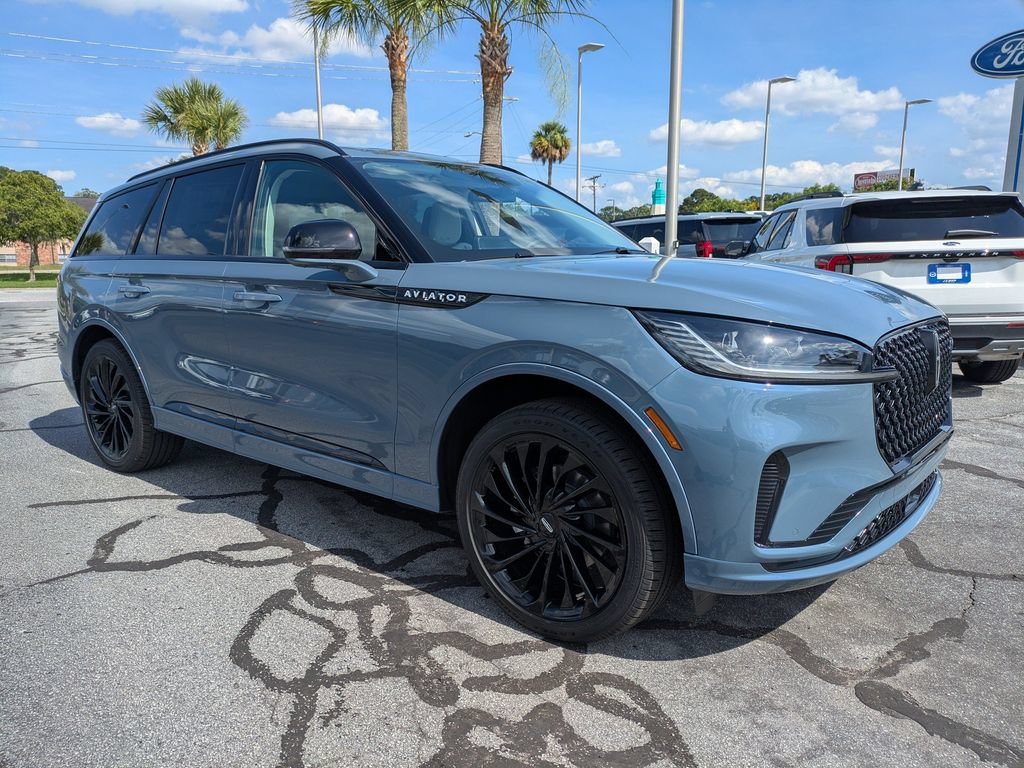 New 2026 Lincoln Aviator Reserve AWD/4WD image 2