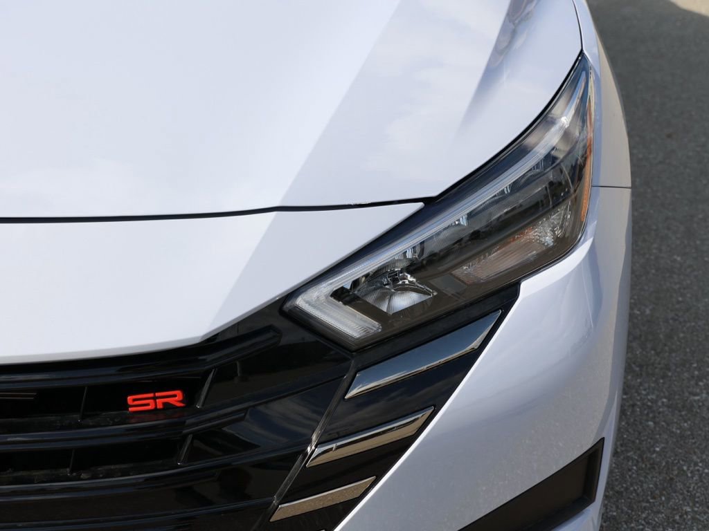 New 2025 Nissan Versa SR image 10