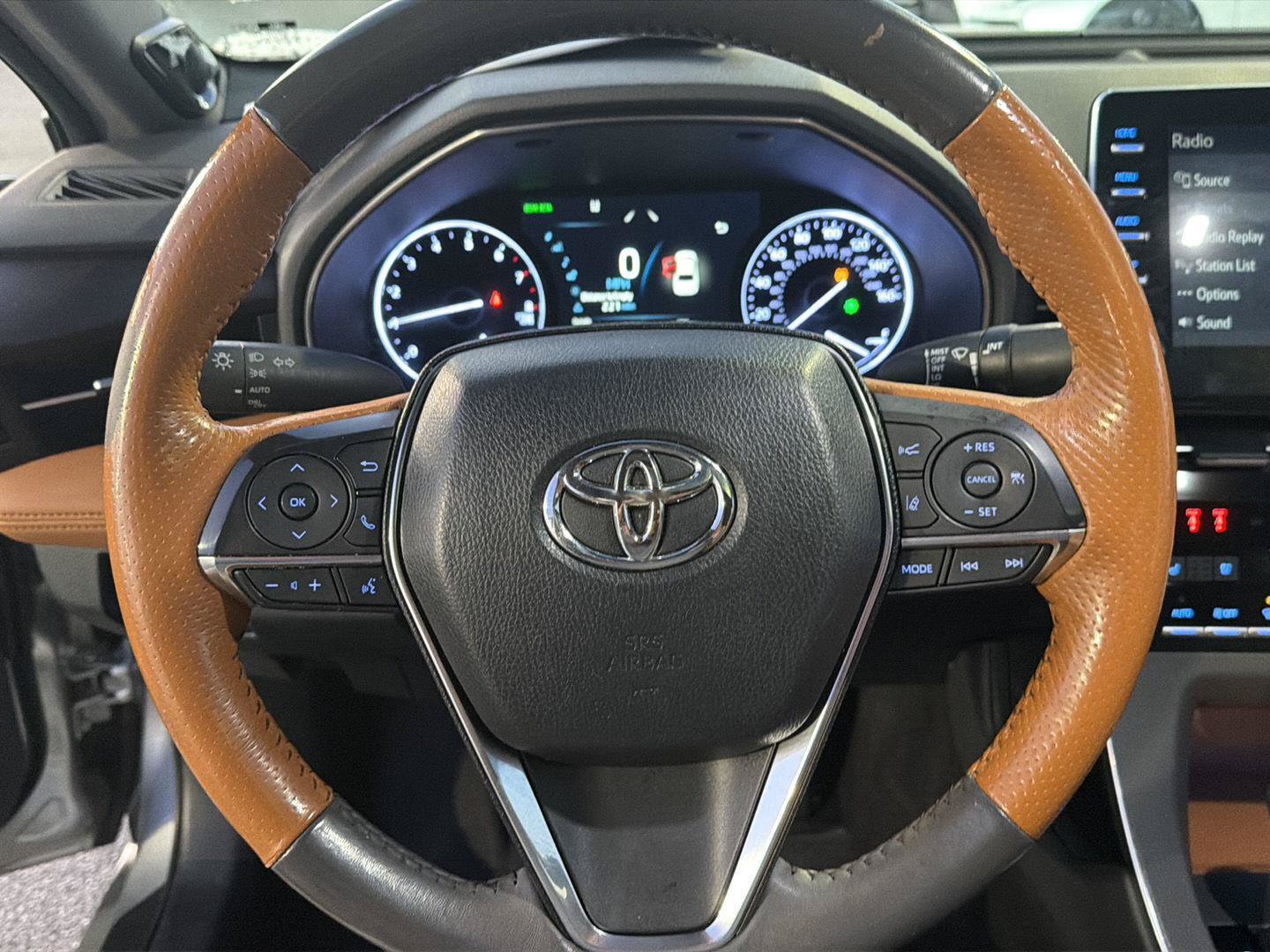 Used 2019 Toyota Avalon Limited w/ Advanced Safety Package FWD image 21