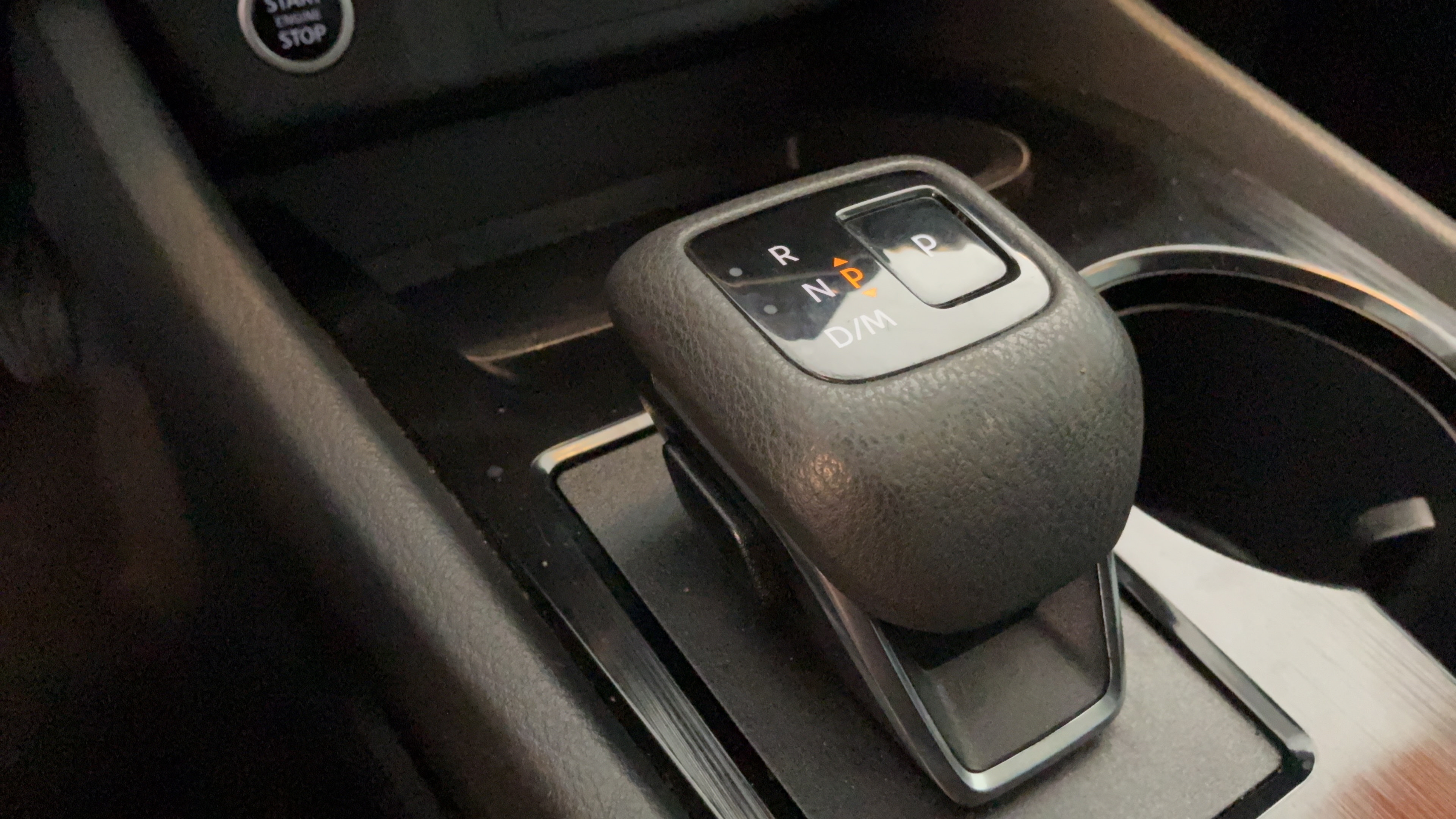 Used 2023 Nissan Rogue S AWD/4WD image 16