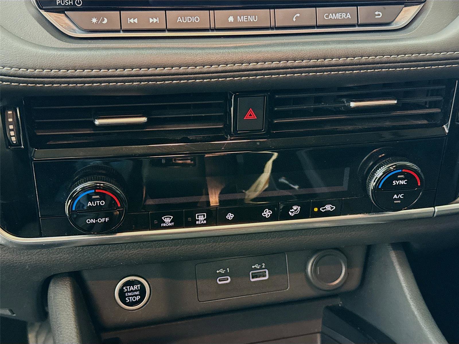 Used 2021 Nissan Rogue SV image 16