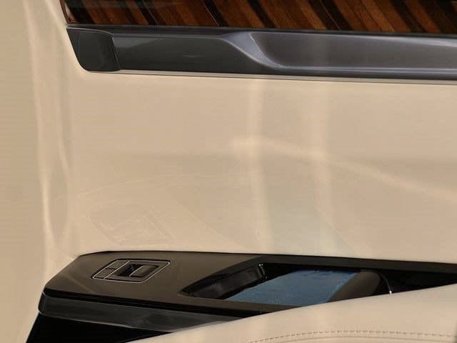New 2026 Cadillac Escalade ESV Platinum Luxury AWD/4WD image 24
