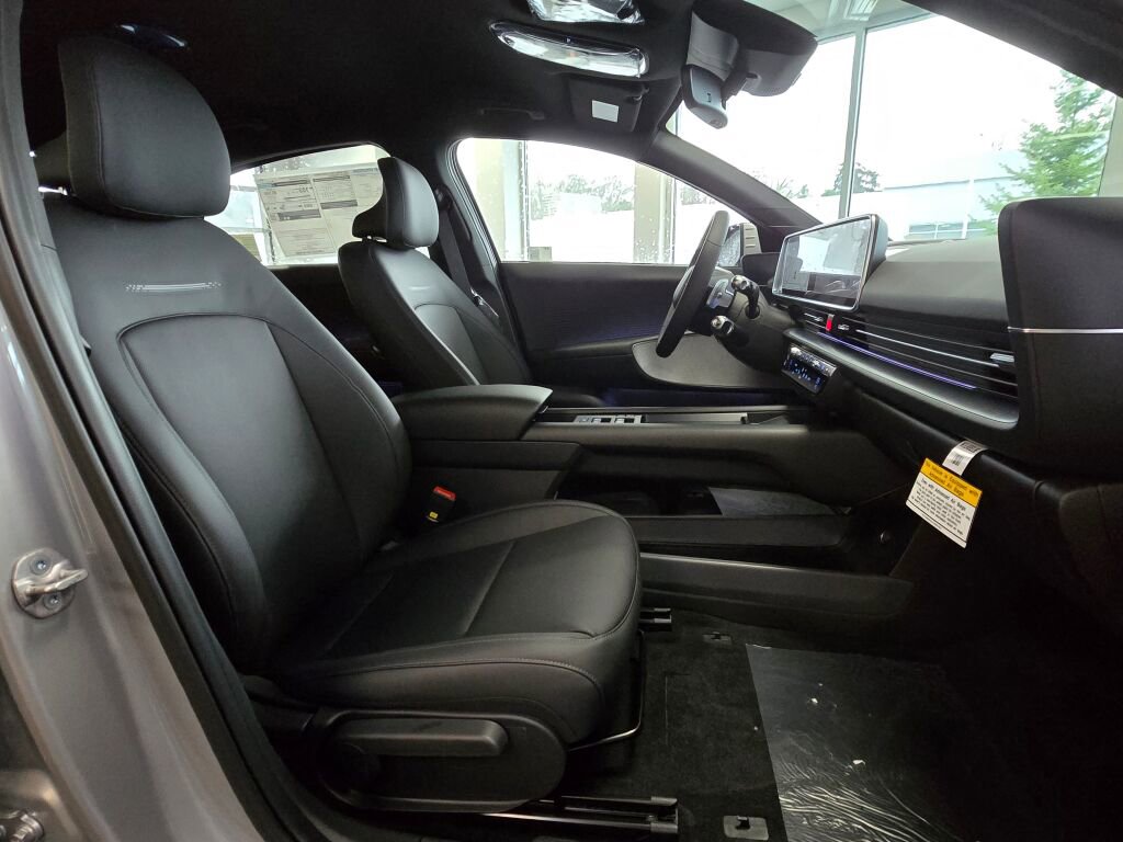 New 2025 Hyundai Ioniq 6 SEL image 30
