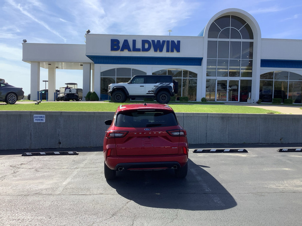 Used 2024 Ford Escape ST-Line w/ Tech Pack #1 image 7