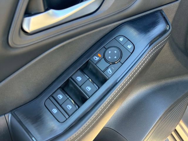 Used 2024 Nissan Rogue SV image 20