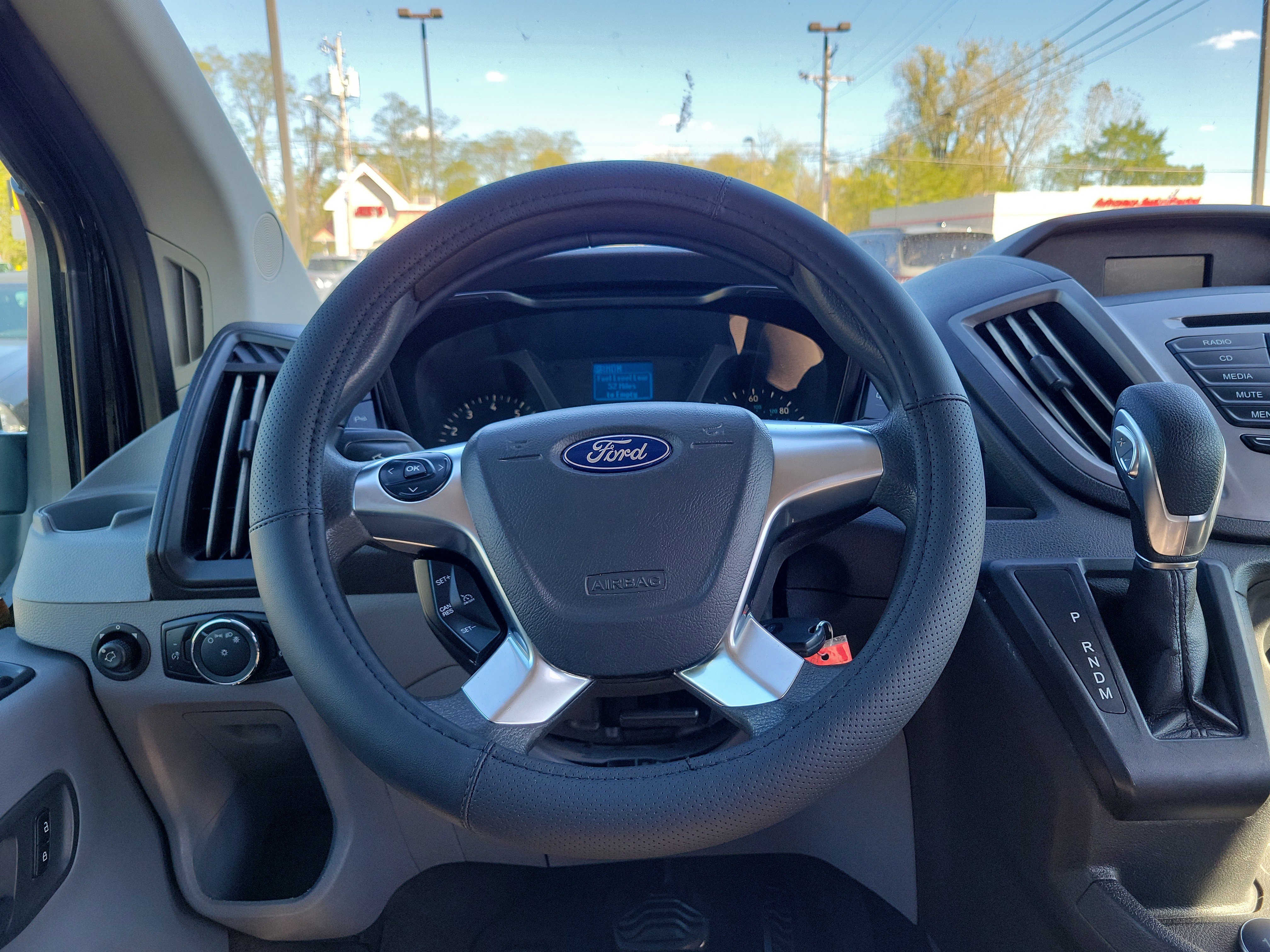 Used 2019 Ford Transit 350 XLT image 21