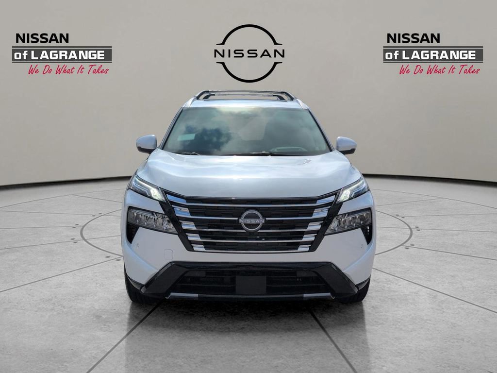 New 2026 Nissan Rogue Platinum image 2