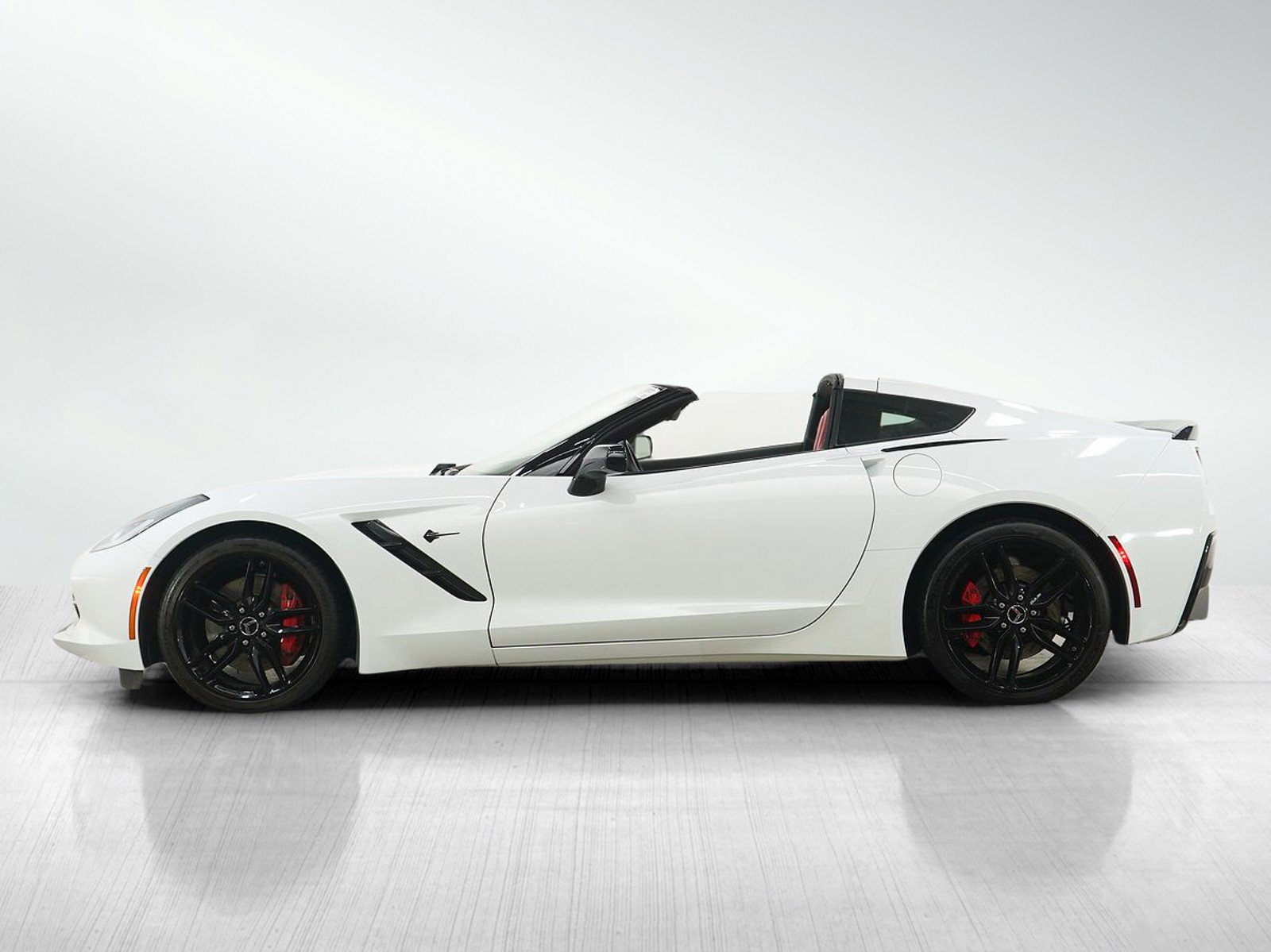 Used 2015 Chevrolet Corvette Stingray Coupe w/ 2LT Preferred Equipment Group image 2