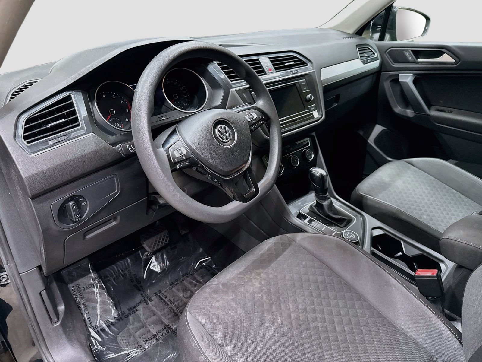 Used 2019 Volkswagen Tiguan S w/ 3rd Row Seat Package AWD/4WD image 11