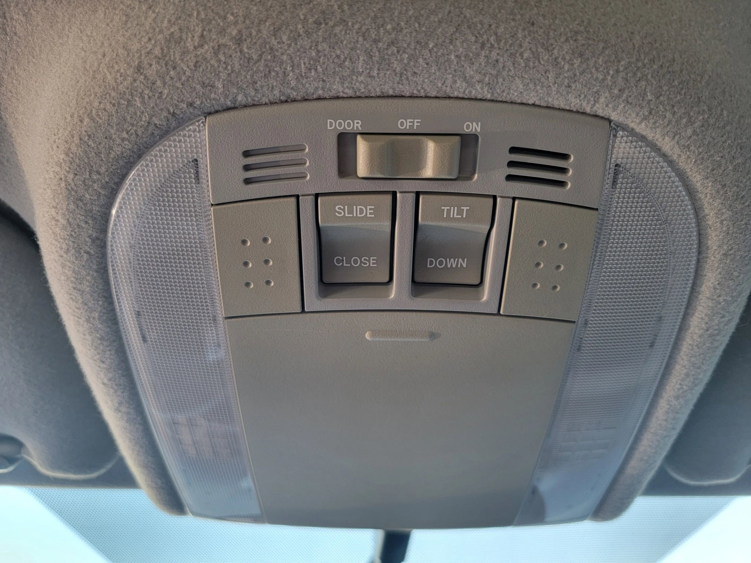 Used 2009 Pontiac Vibe GT image 23