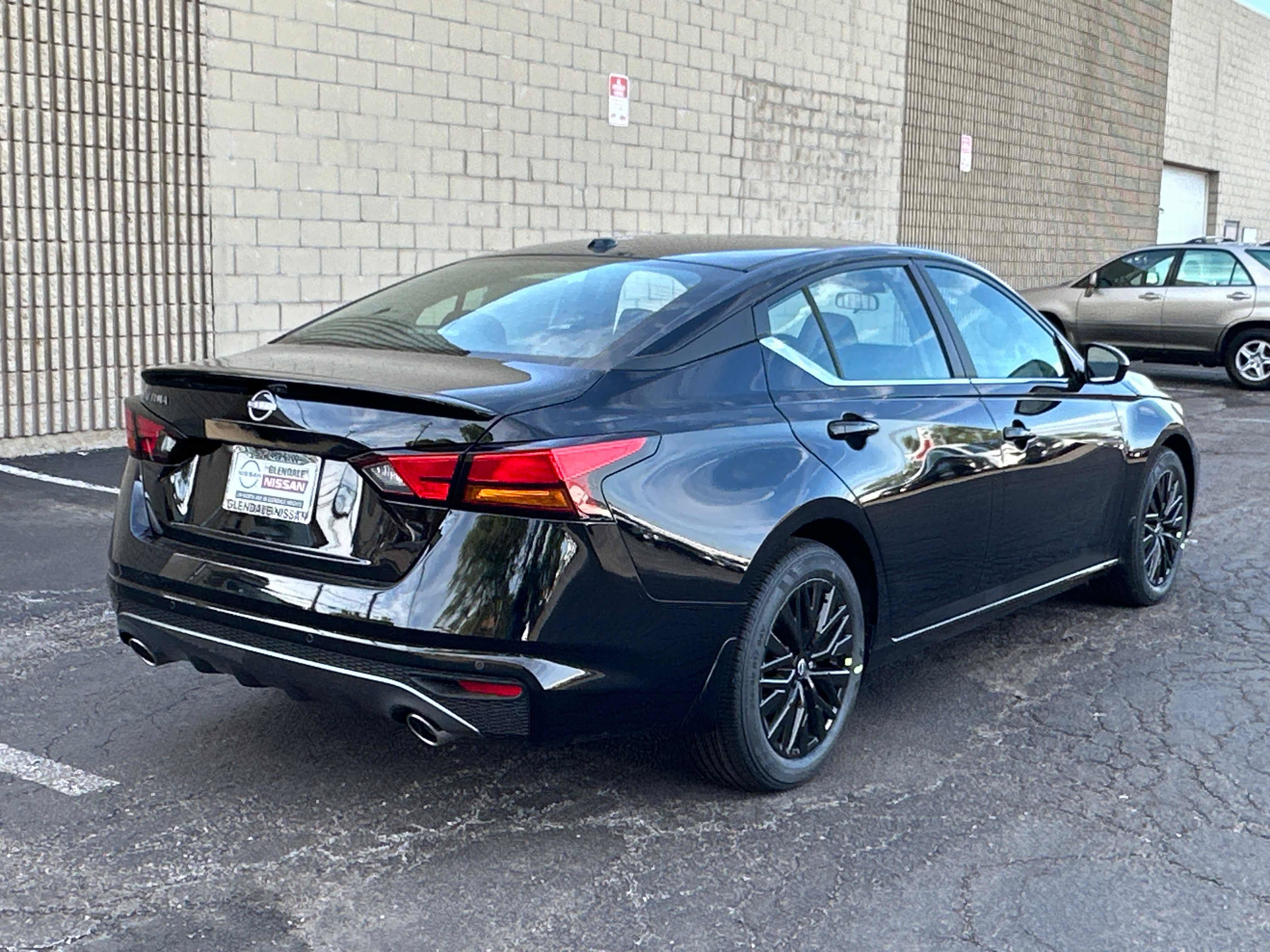 New 2026 Nissan Altima 2.5 SV w/ SV Special Edition Package FWD image 4