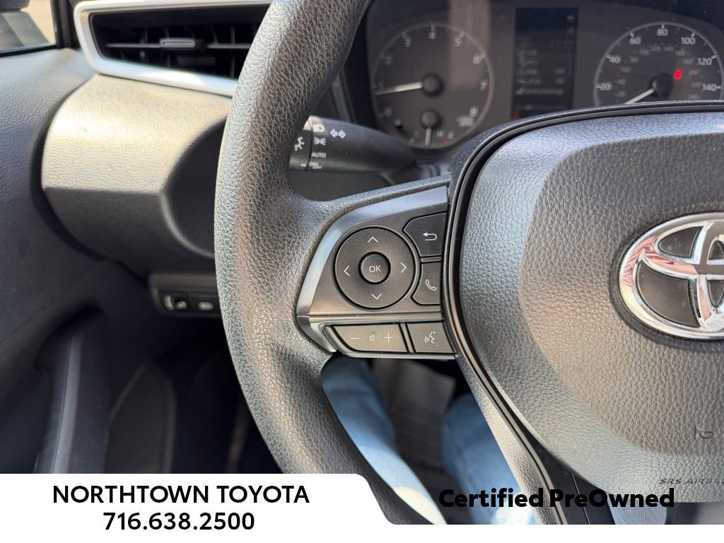 Used 2025 Toyota Corolla LE image 18