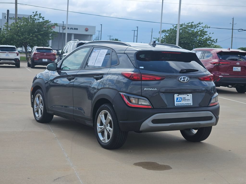 Used 2023 Hyundai Kona SEL w/ Cargo Package FWD image 7