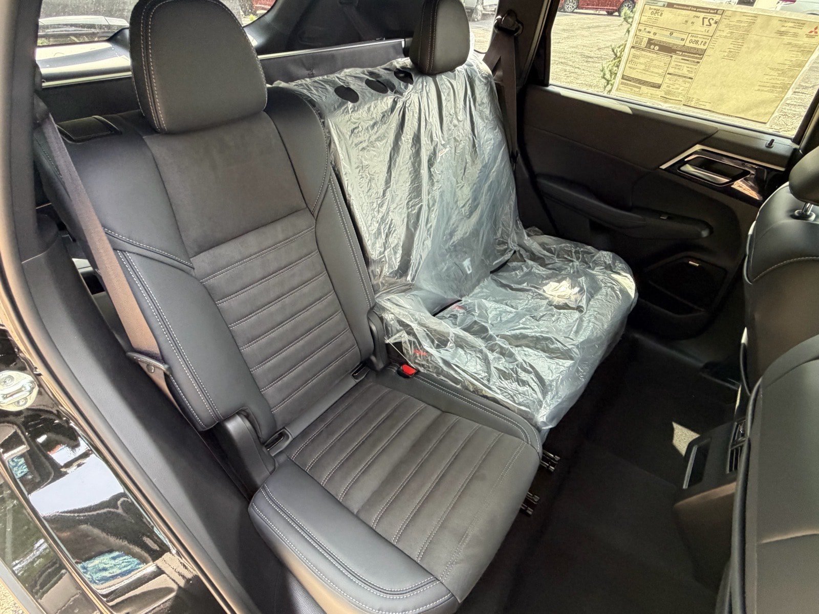New 2026 Mitsubishi Outlander LE AWD/4WD image 14