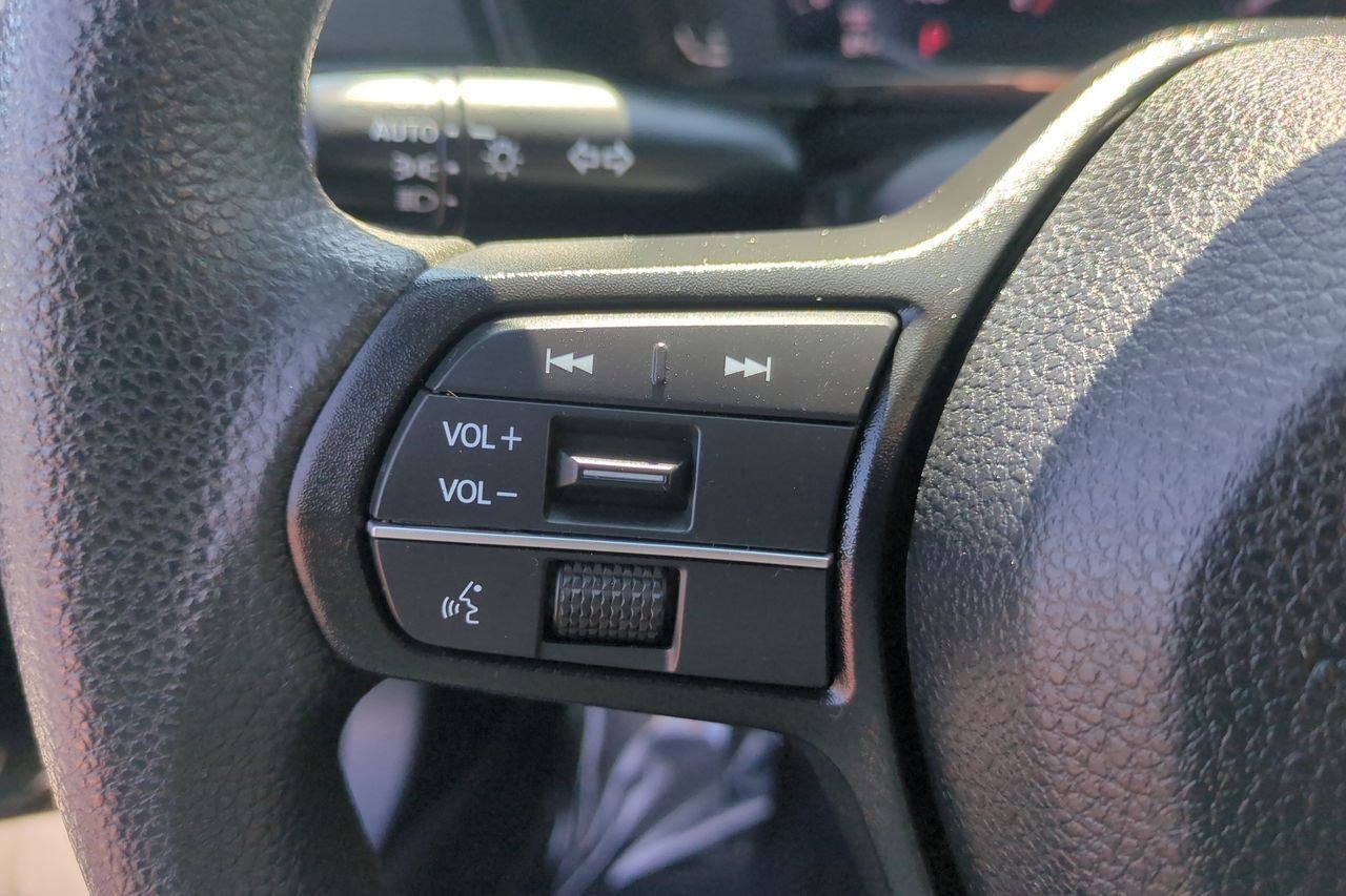 Certified 2023 Honda Accord EX image 12