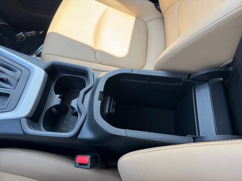 Certified 2019 Toyota RAV4 XLE Premium w/ All Weather Liner Package AWD/4WD image 28