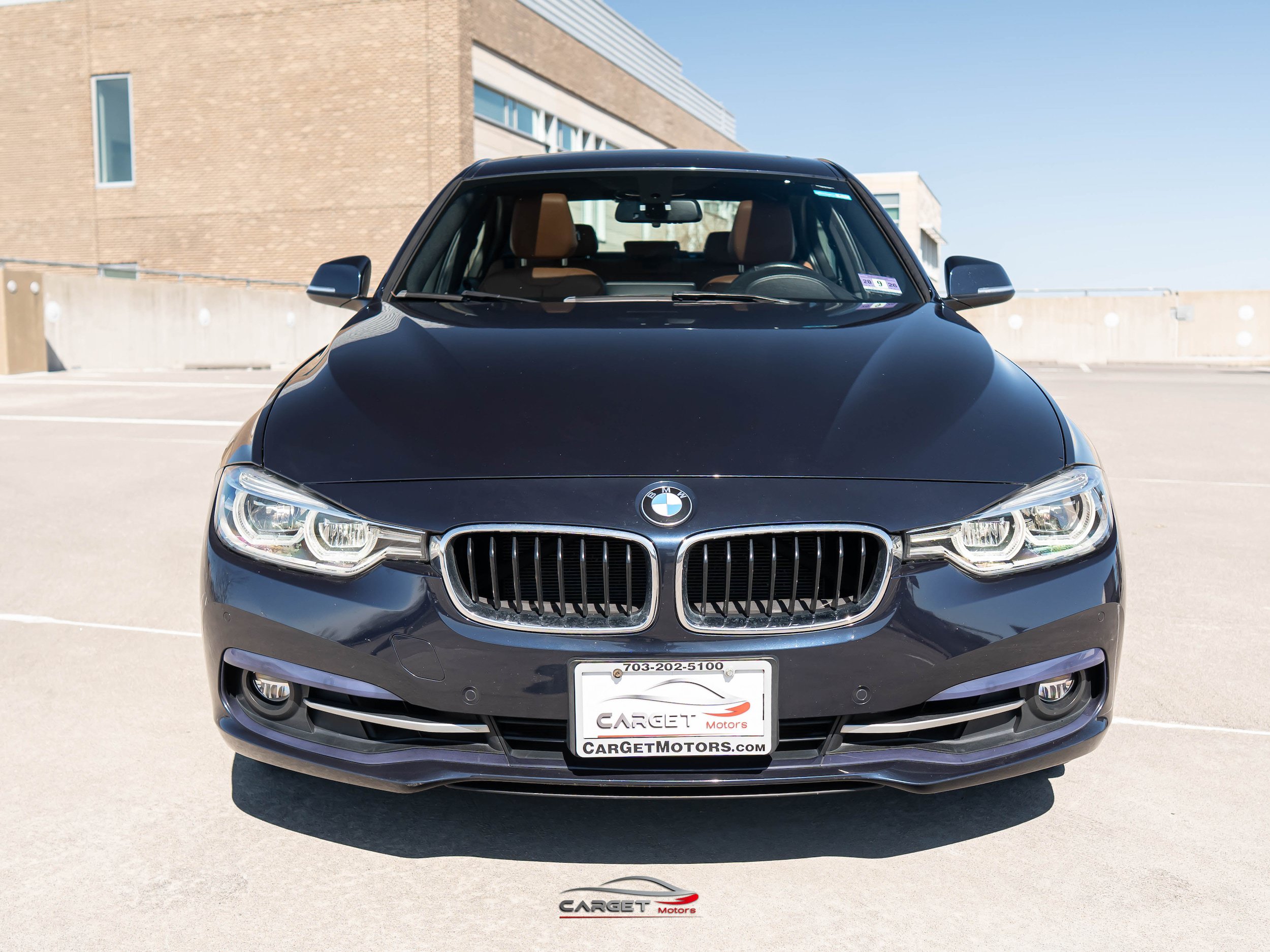 Used 2017 BMW 330i xDrive Sedan AWD/4WD image 2