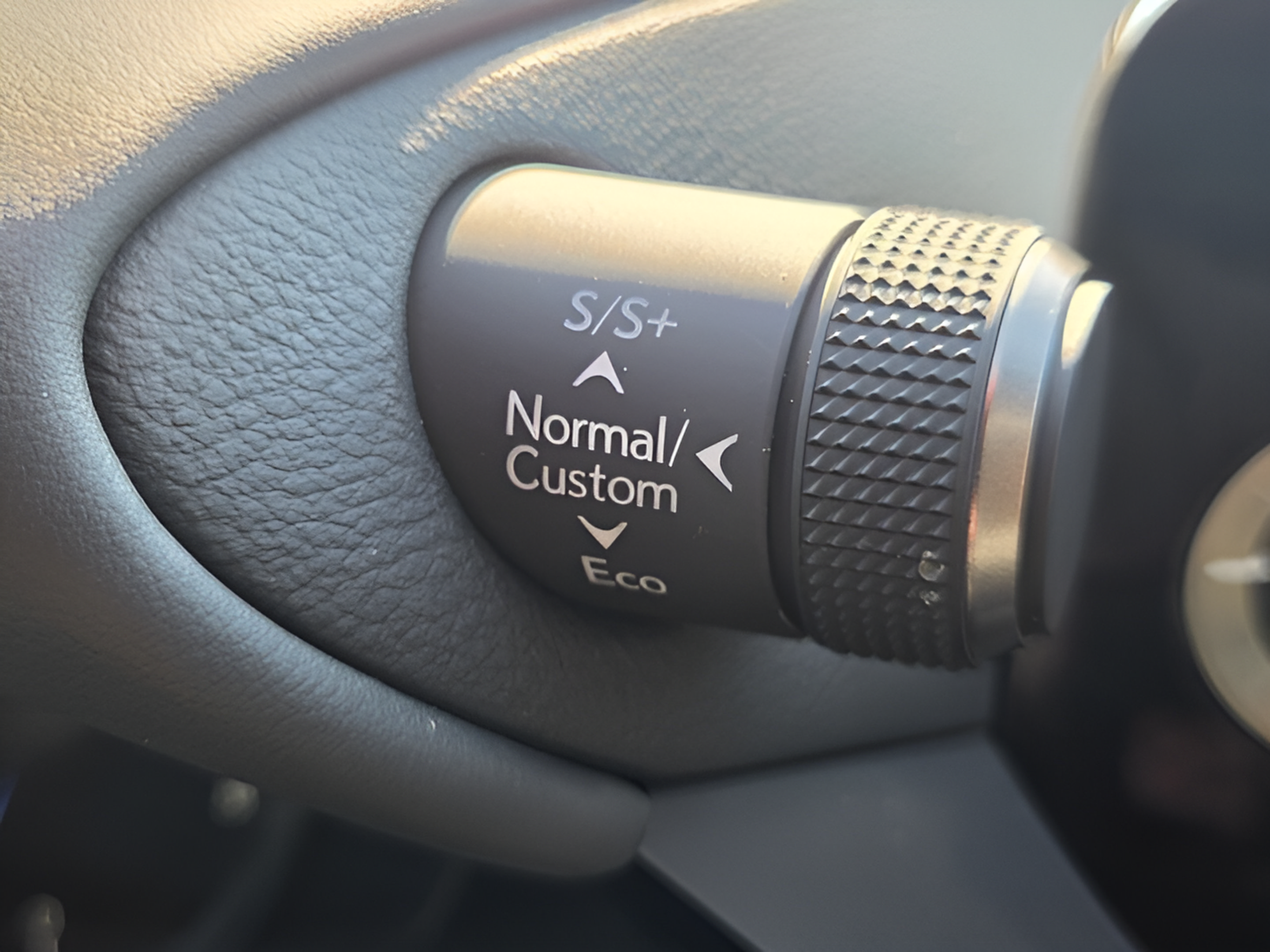 Used 2024 Lexus ES 350 F Sport w/ Accessory Package (Z2) FWD image 33