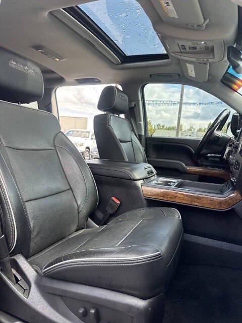 Used 2017 Chevrolet Silverado 1500 High Country AWD/4WD image 5