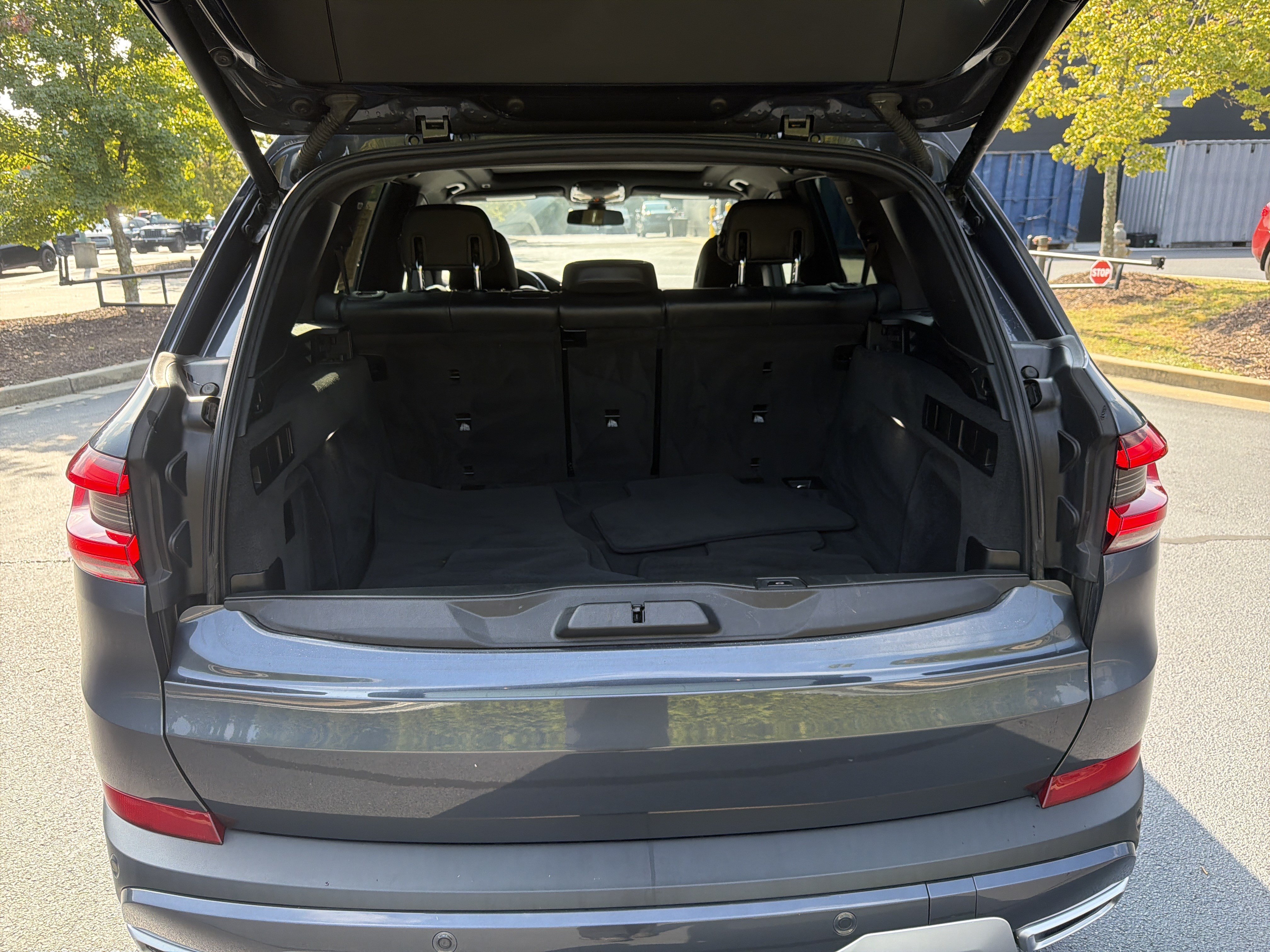 Used 2021 BMW X5 sDrive40i w/ Premium Package RWD image 49