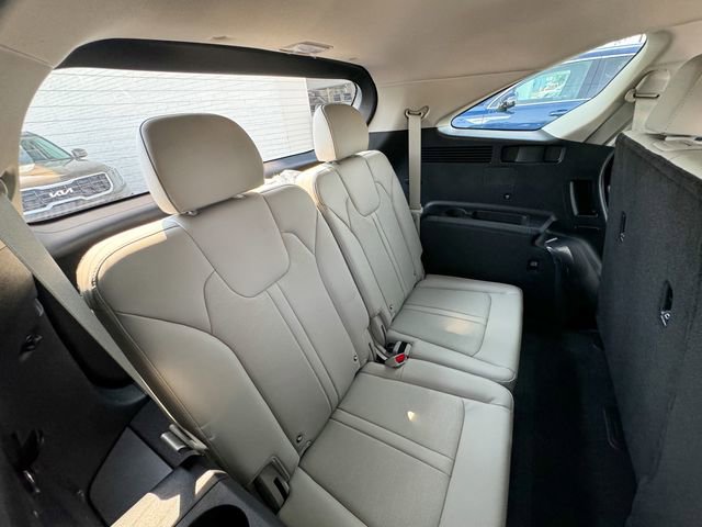 Used 2025 Kia Sorento S AWD/4WD image 20