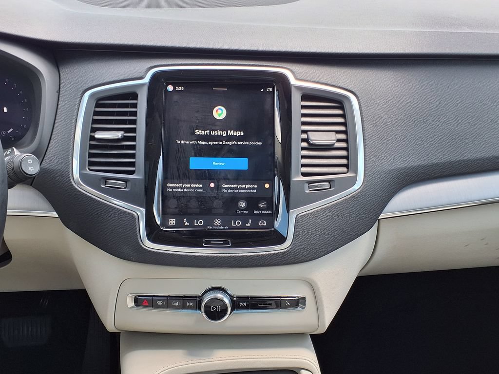 Used 2025 Volvo XC90 B5 Core AWD/4WD image 34