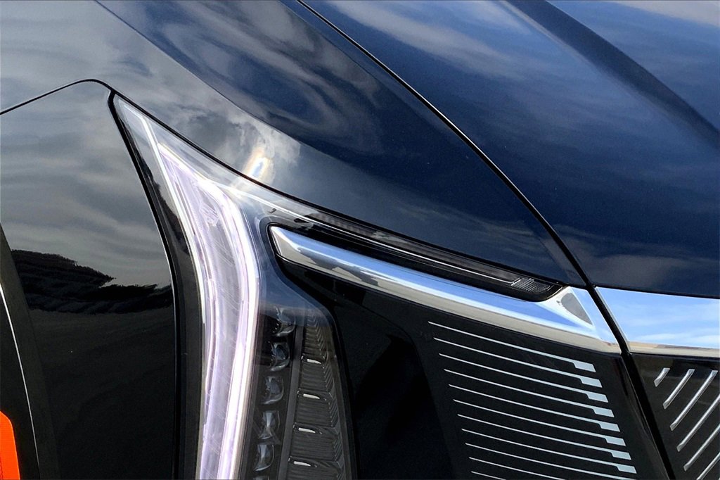New 2025 Cadillac Escalade IQ Luxury 2 image 14